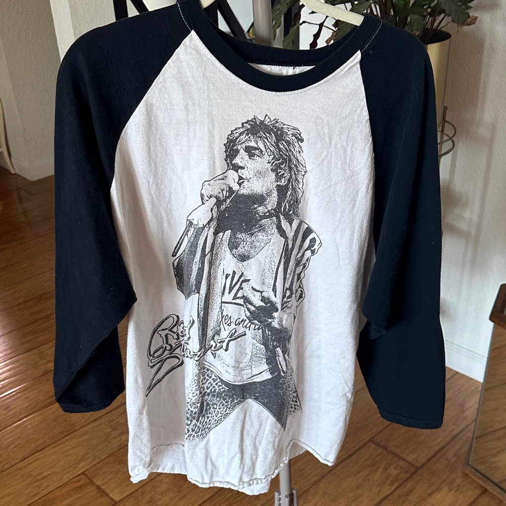 Vintage Rod Stewart Black and White Graphic Baseball Tee
